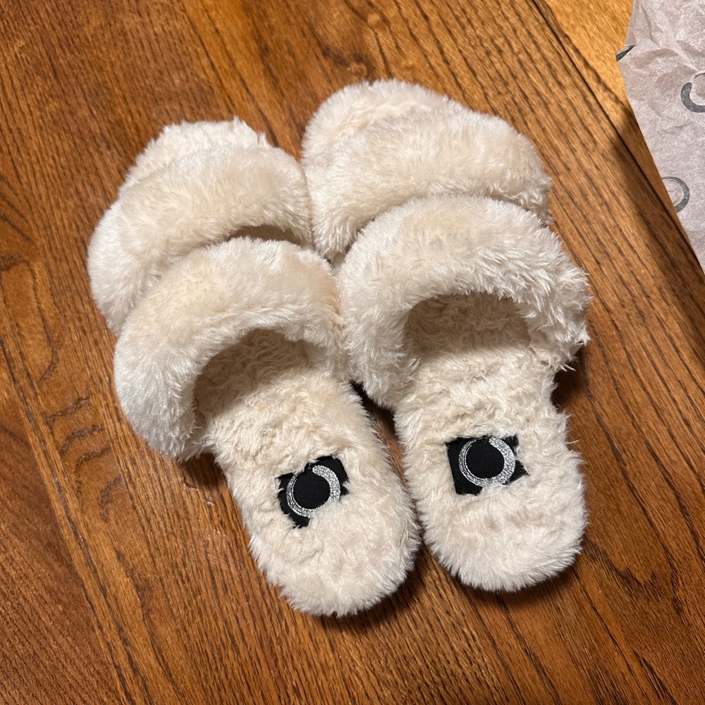 JOURNEE SLIPPERS